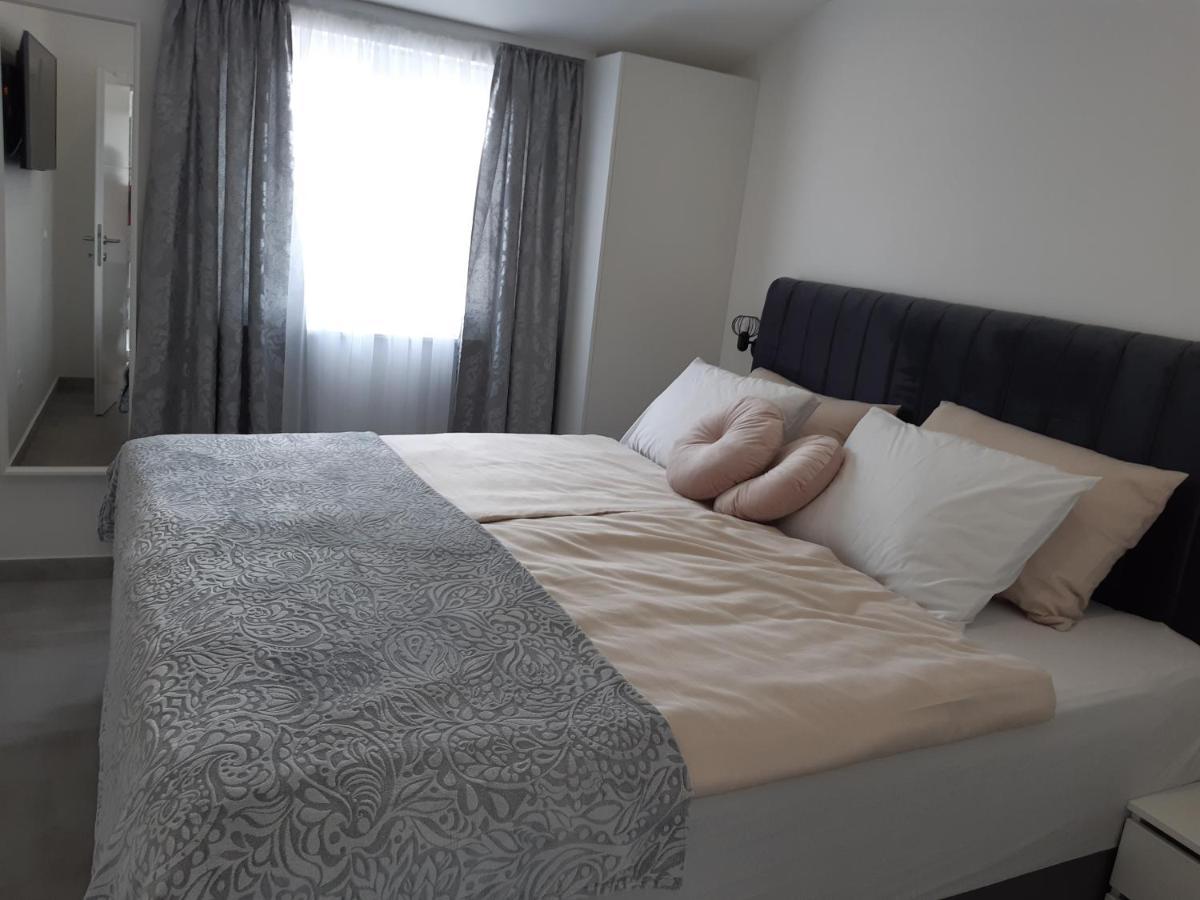 Apartments Croatiasun Vodice Esterno foto