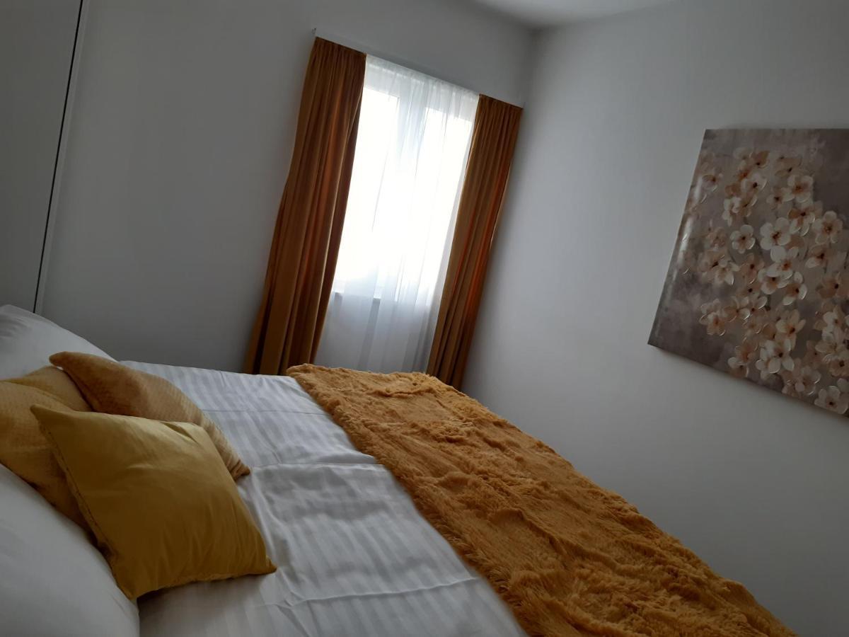 Apartments Croatiasun Vodice Esterno foto